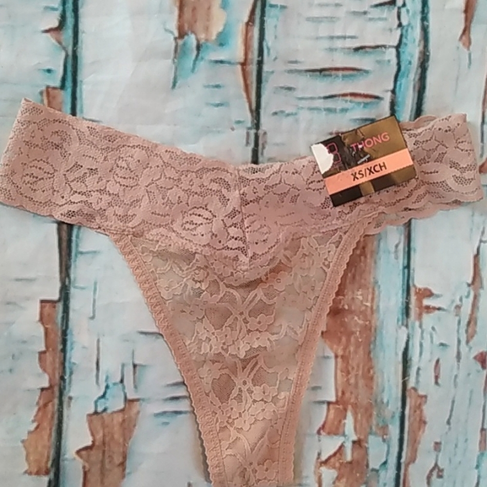 🔷️3-$15🔷️NOBO | Allover Lace Thong Color is Sheer Taupe XS NWT!